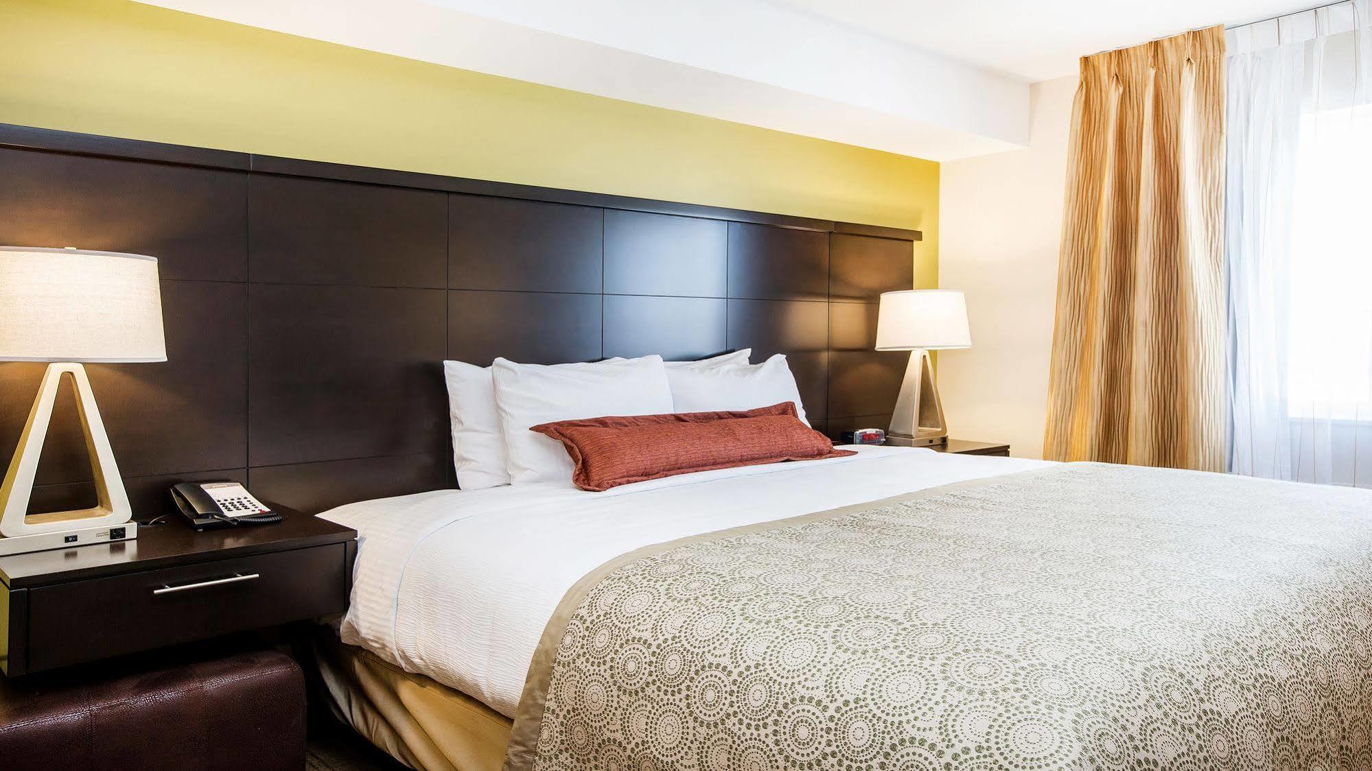 Staybridge Suites West Edmonton By Ihg Kültér fotó